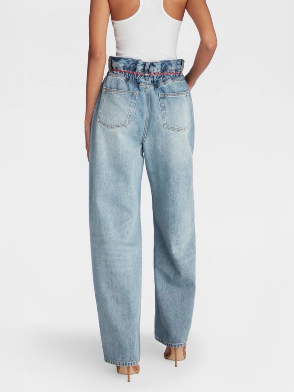 Size 12 KBB by KAHLANA The Paper Bag  Jeans  Light Wash Barrel Leg NWT - Picture 4 of 5